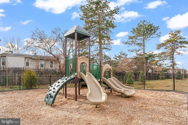 Building Photo - 2152 Glacier Rd