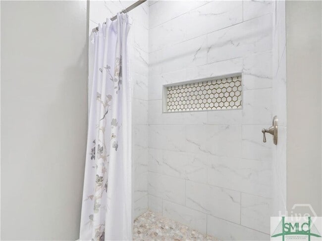 Building Photo - 514 E Anderson St