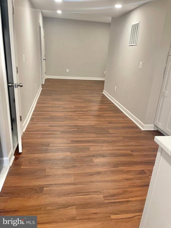 Building Photo - 44400 Stone Roses Cir