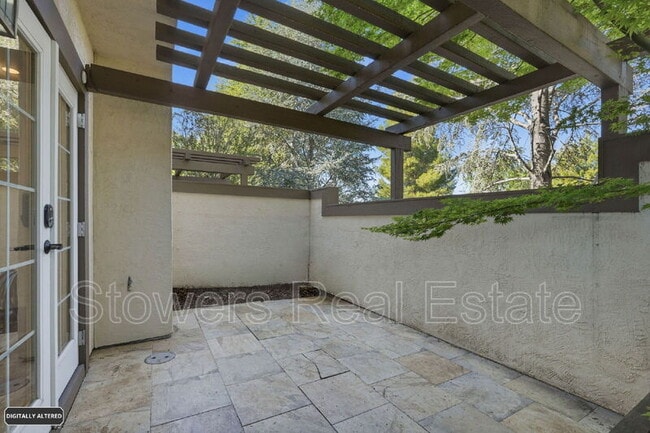 Building Photo - 500 Churchill Downs Ct