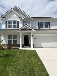 Building Photo - Luxurious New Constuction in Hendersonville