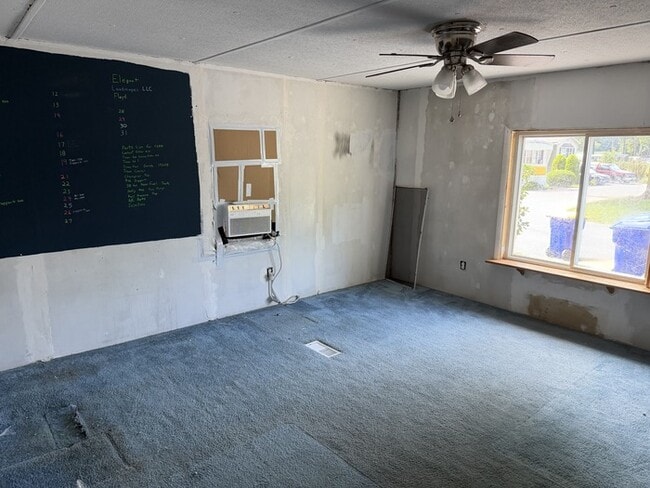 Building Photo - 329 Bahama Cir