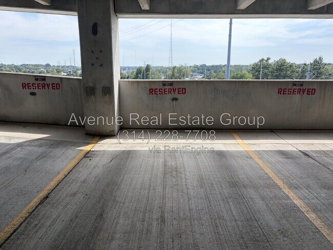 Building Photo - 1270 Strassner Dr