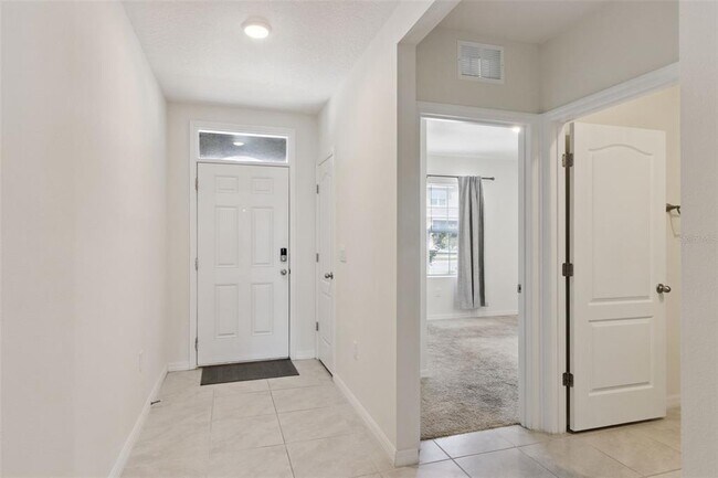 Building Photo - 4373 Deleon St