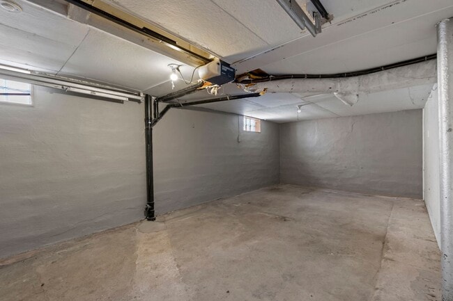 Building Photo - READY for Move-In! Fully RENOVATED 3 bedroom in WEST MIFFLIN! COME CHECK IT OUT!