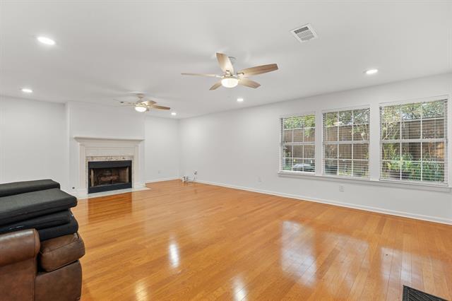 Building Photo - 4616 Bonnell Ave