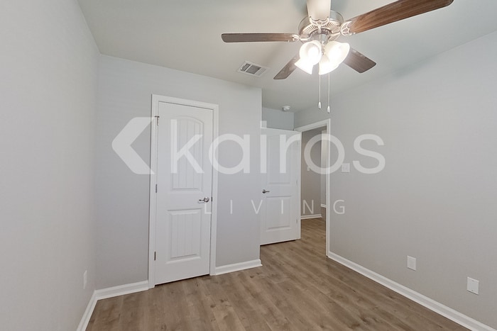 Building Photo - 203 SANTIAGO COURT