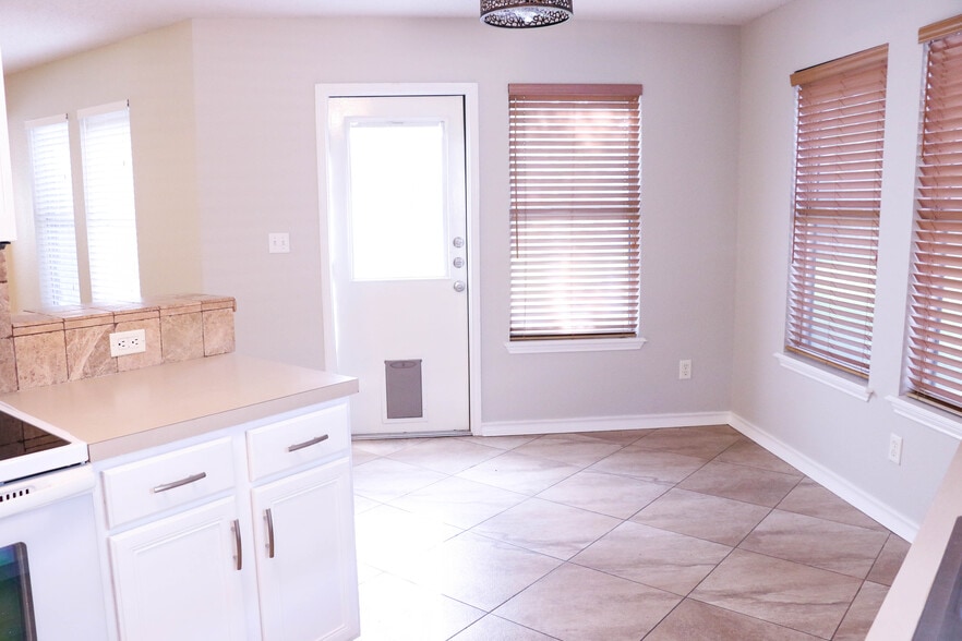 Dining Room/Back Door - 1013 Cupertino St