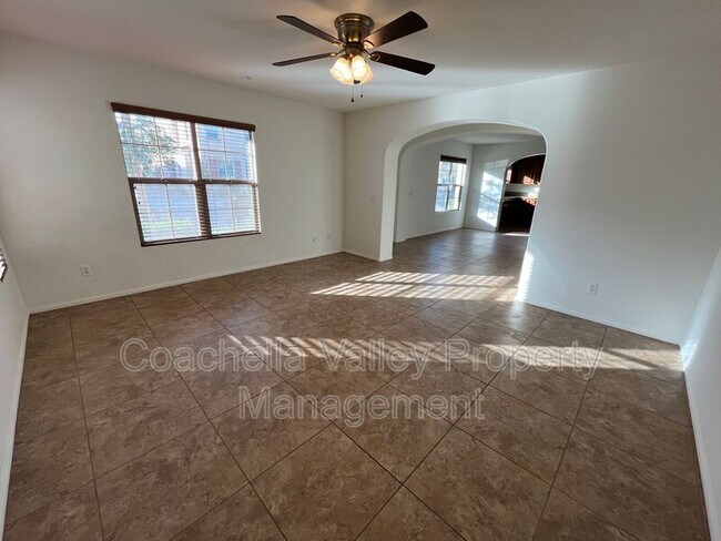 Building Photo - 235 Paseo Gregario