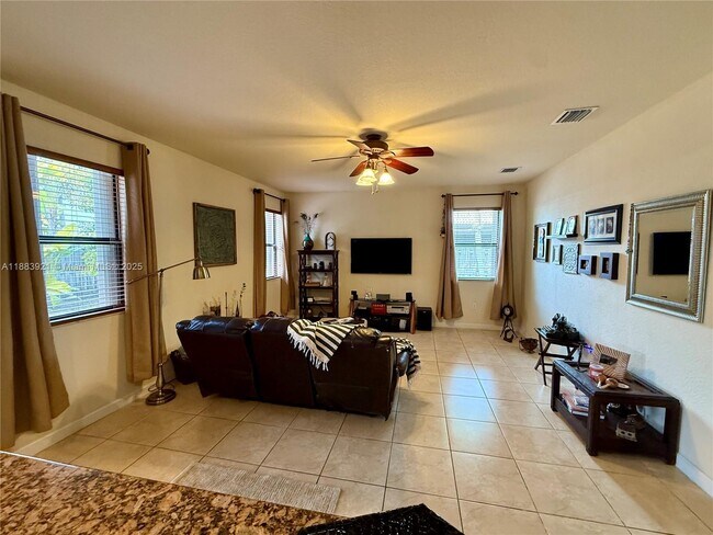 Building Photo - 11922 SW 154th Path