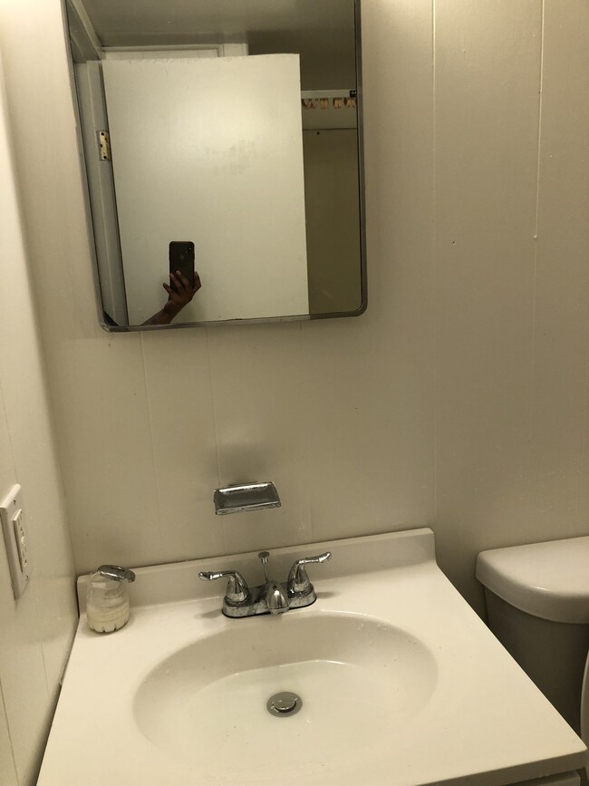 Building Photo - 2618 Ramona St