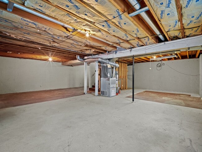 Building Photo - For Rent – Beautiful 4 Bedroom Home in Pal...