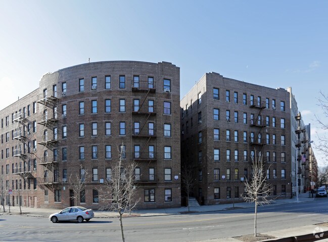 Primary Photo - 36-38 W Gun Hill Rd