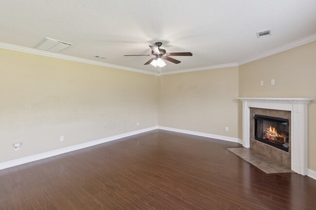 Building Photo - 608 Piedmont Ave