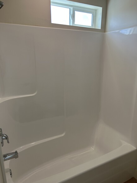 Building Photo - 534 W 1045 N