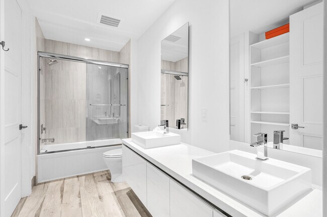 Building Photo - 155 E Boca Raton Rd