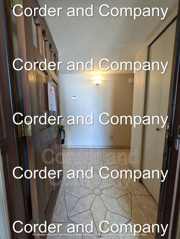 Building Photo - 8804 San Francisco Rd NE