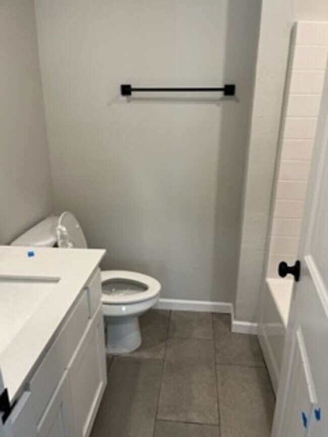 Building Photo - 1st Month Free!