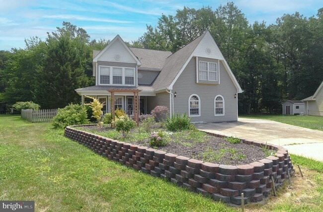 Building Photo - 48170 Livonia Cir