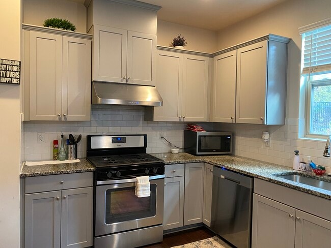 Building Photo - 12820 Heath Grove Dr