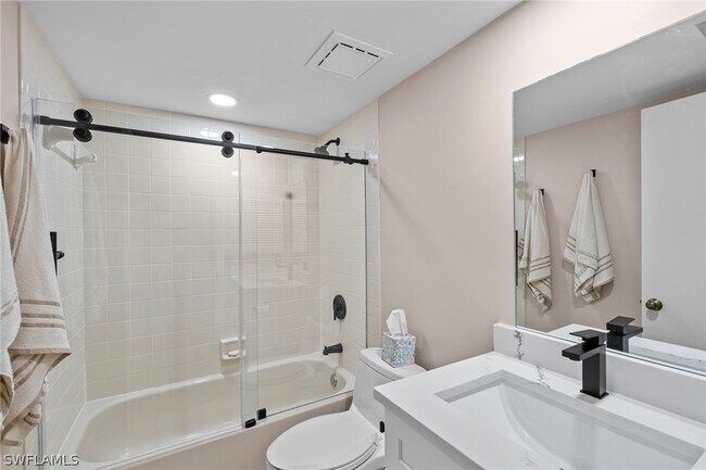 Building Photo - 153 Bristol Ln