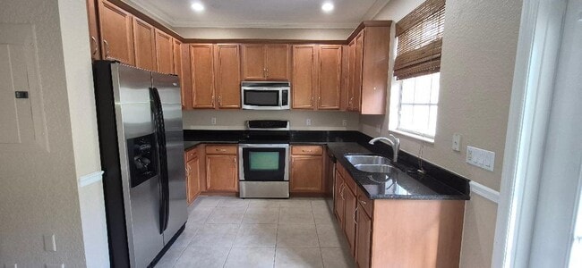 Building Photo - 175 E Bay Cedar Cir