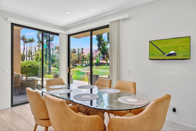 Building Photo - 55105 Oak-Hill
