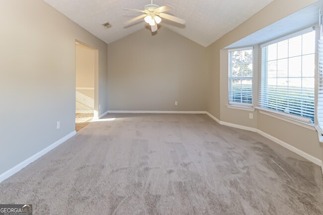 Building Photo - 290 Pleasant Hills Dr