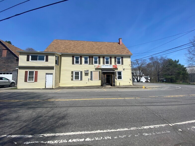 Building Photo - 342 Main St