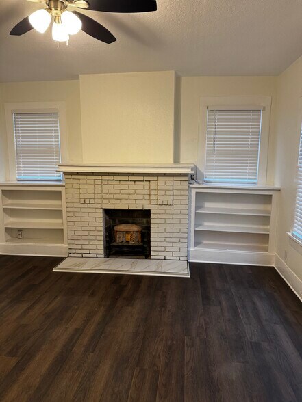 Building Photo - 111 N Winnetka Ave