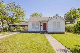 Building Photo - 618 Adams Ave