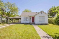 Building Photo - 618 Adams Ave