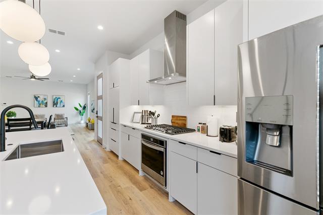 Building Photo - 2513 N Winnetka Ave