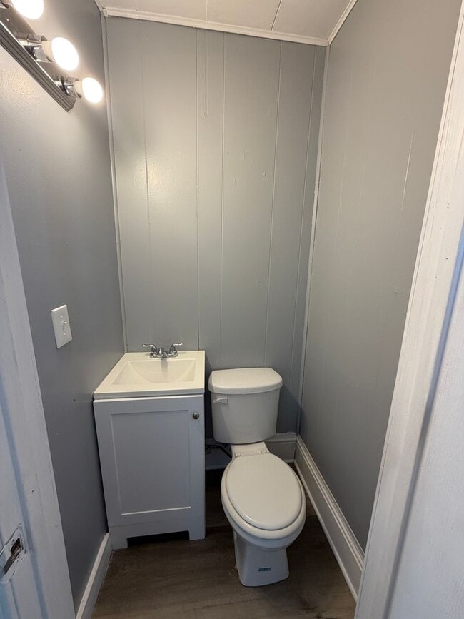 Building Photo - Spacious Multi-Level Akron Home for Rent | Open House Feb 7