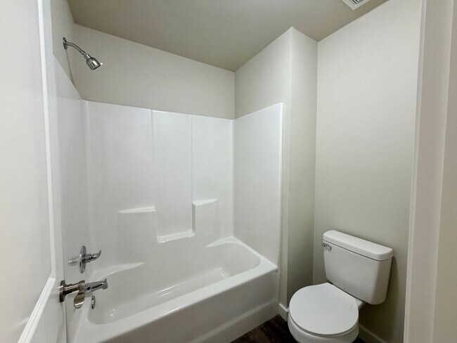 Building Photo - Now Available!  Close to Shaw AFB!