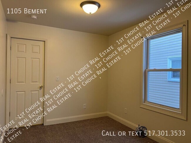 Building Photo - 1105 Bement-