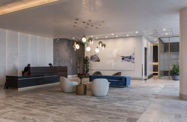 Building Photo - 1616 West End Ave