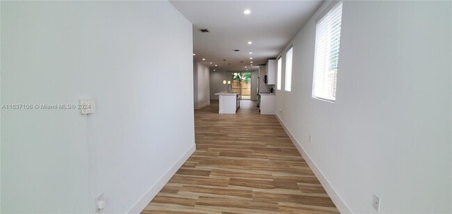 Building Photo - 3620 Thomas Ave