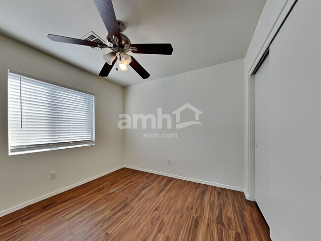 Building Photo - 12734 W Sweetwater Ave