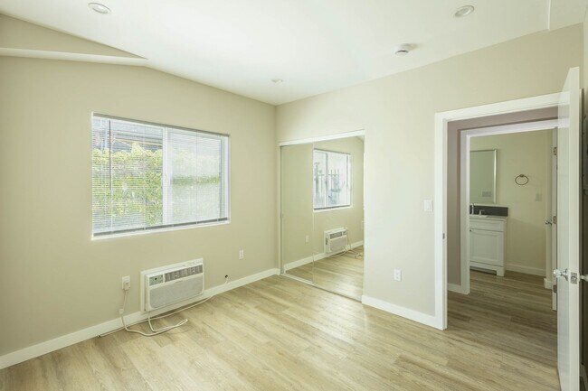 Building Photo - 4270 4th St