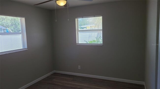 Building Photo - 4611 W Villa Rosa St