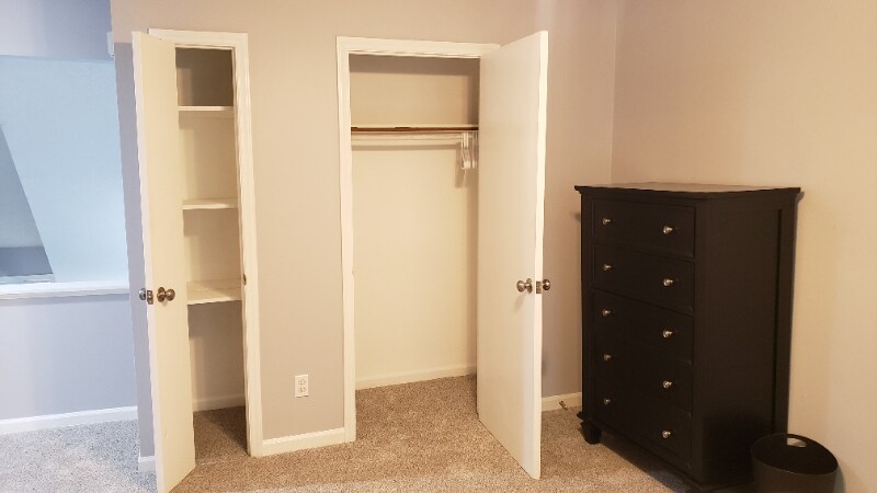 Building Photo - 556 Brookside Ct