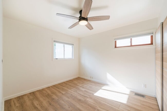 Building Photo - Private and Comfy Manhattan Beach Home