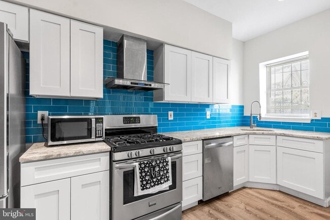 Building Photo - 1738 N Bouvier St