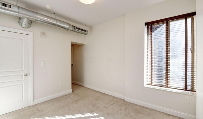 Building Photo - 65 S 5th St