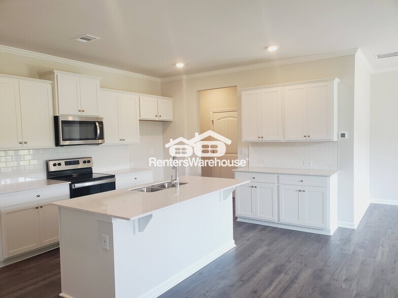 Building Photo - 5133 Tulip Sq