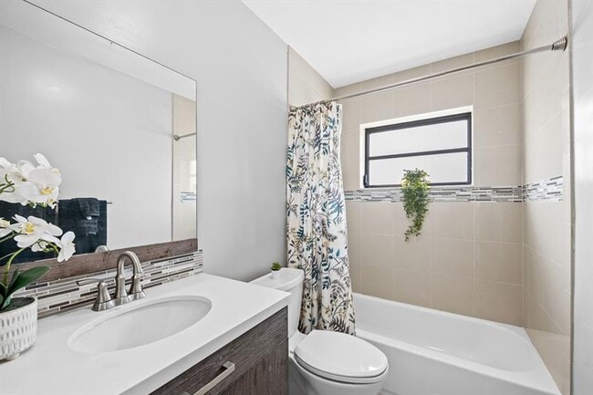 Building Photo - 1601 NE 63rd St