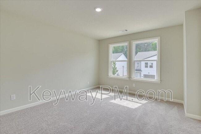 Building Photo - 877 Felix Way
