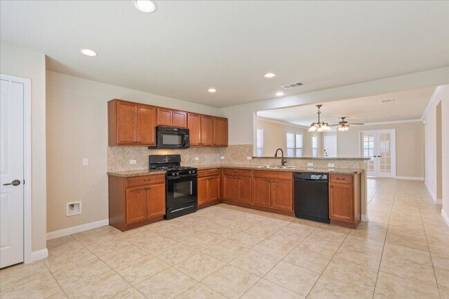 Building Photo - 322 Salado Creek Ln