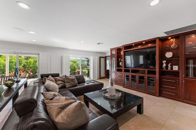 Building Photo - 18150 Perigon Way